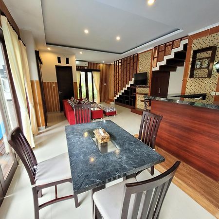 Ramantika Sunset Bay Villa Nusa Dua  Bagian luar foto